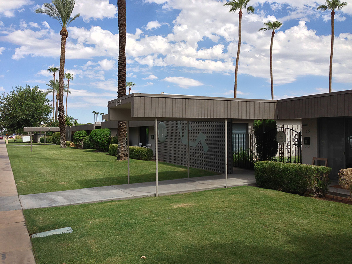 Day-O Apartments by Al Beadle in Scottsdale, Dayo