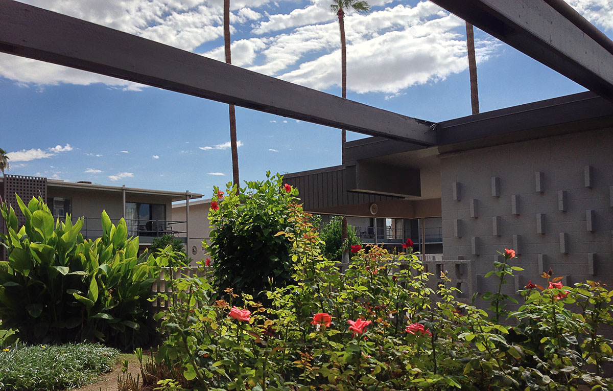 Day-O Apartments by Al Beadle in Scottsdale, Dayo