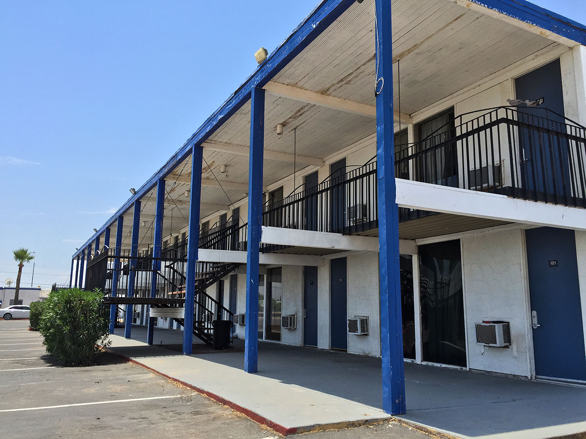 Motel in Gila Bend by Al Beadle