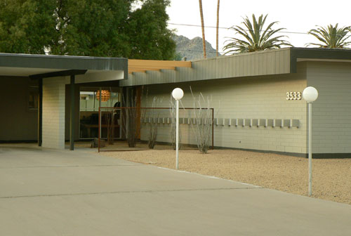 Saguaro model hom by Al Beadle in Paradise Gardens