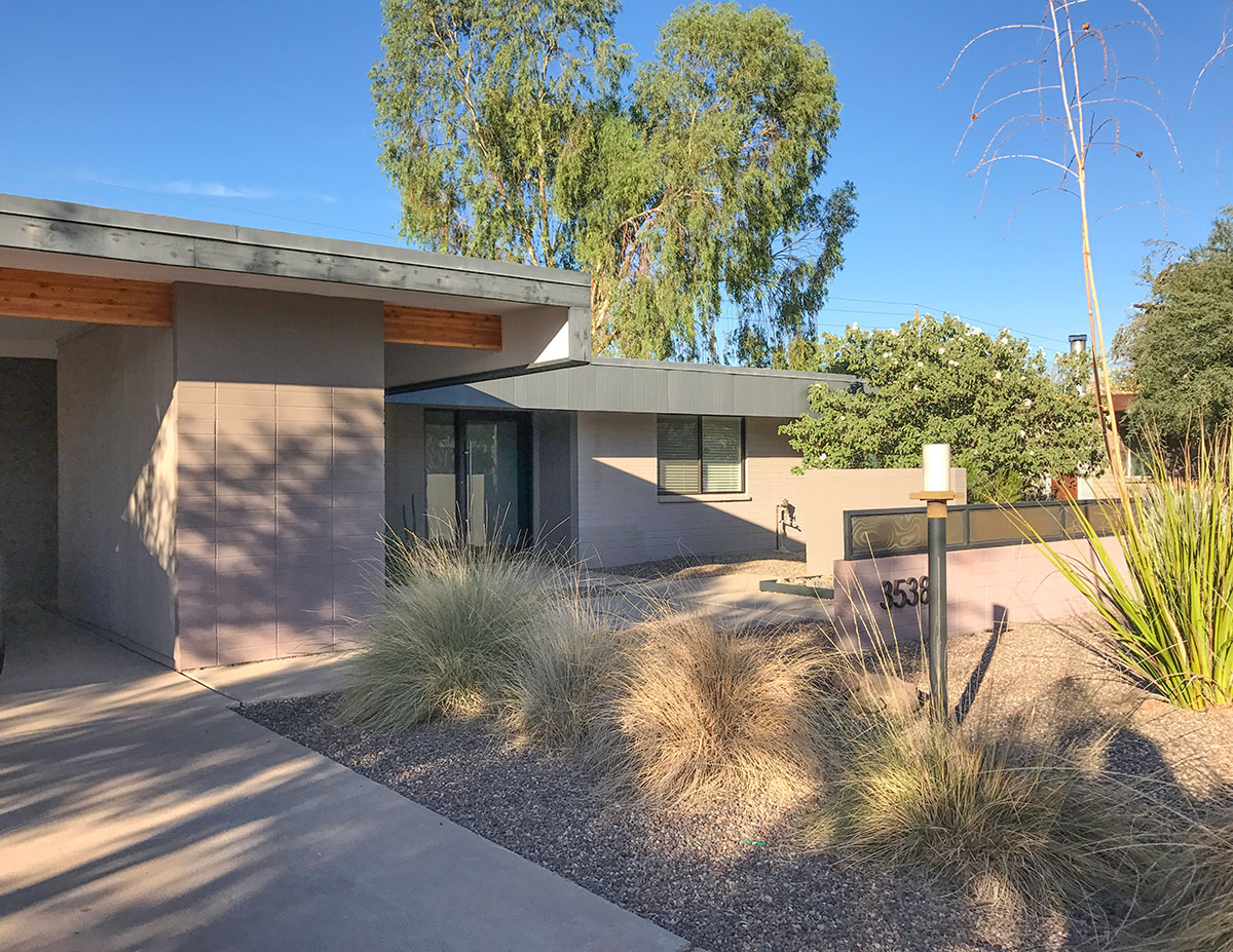 Cholla model home by Al Beadle in Paradise Gardens, Phoenix Arizona, 2016