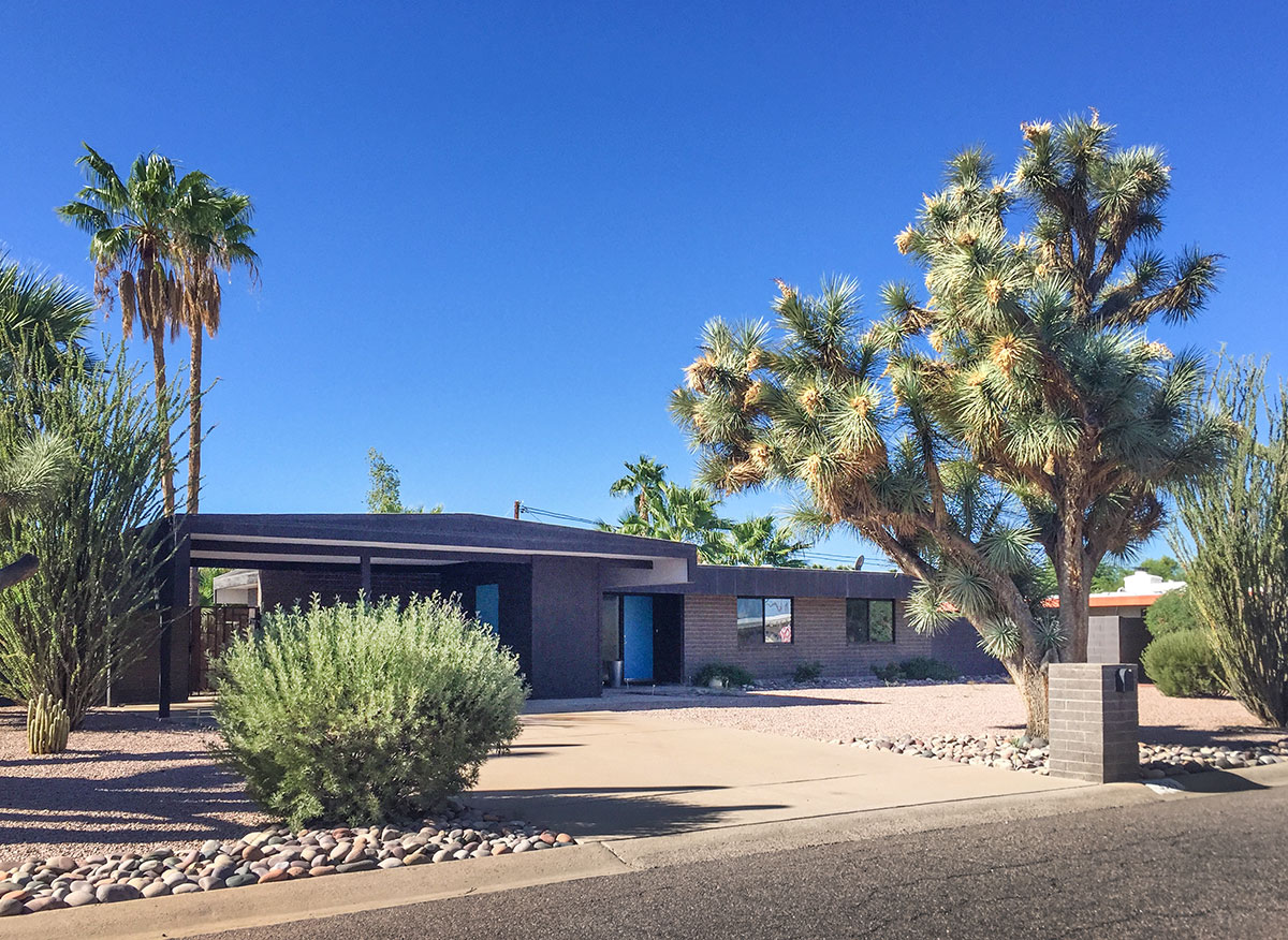 Cholla model home by Al Beadle in Paradise Gardens, Phoenix Arizona, 2016