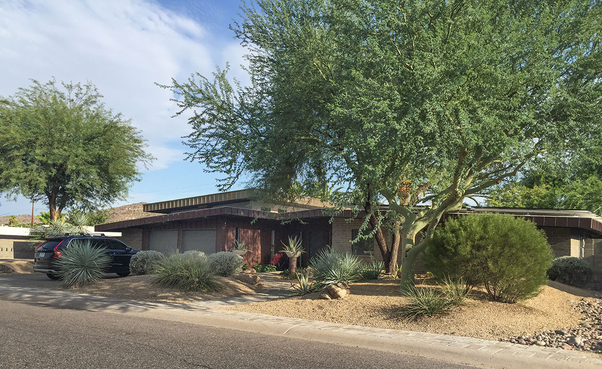 Unidentified Non-Beadle home model in Paradise Gardens