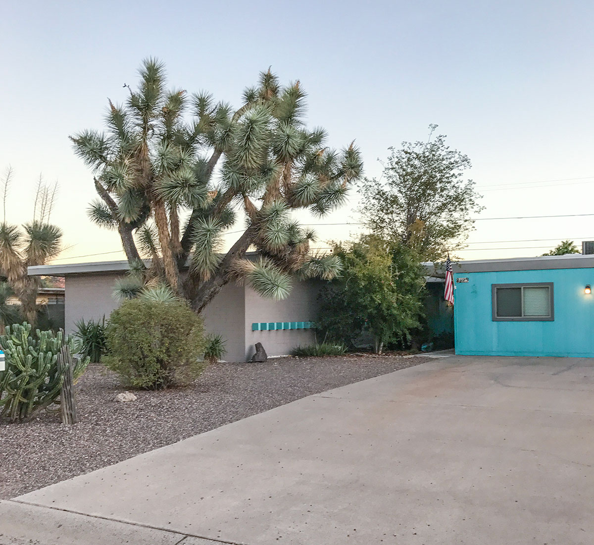 Saguaro model home by Al Beadle in Paradise Gardens, Phoenix Arizona, 2016