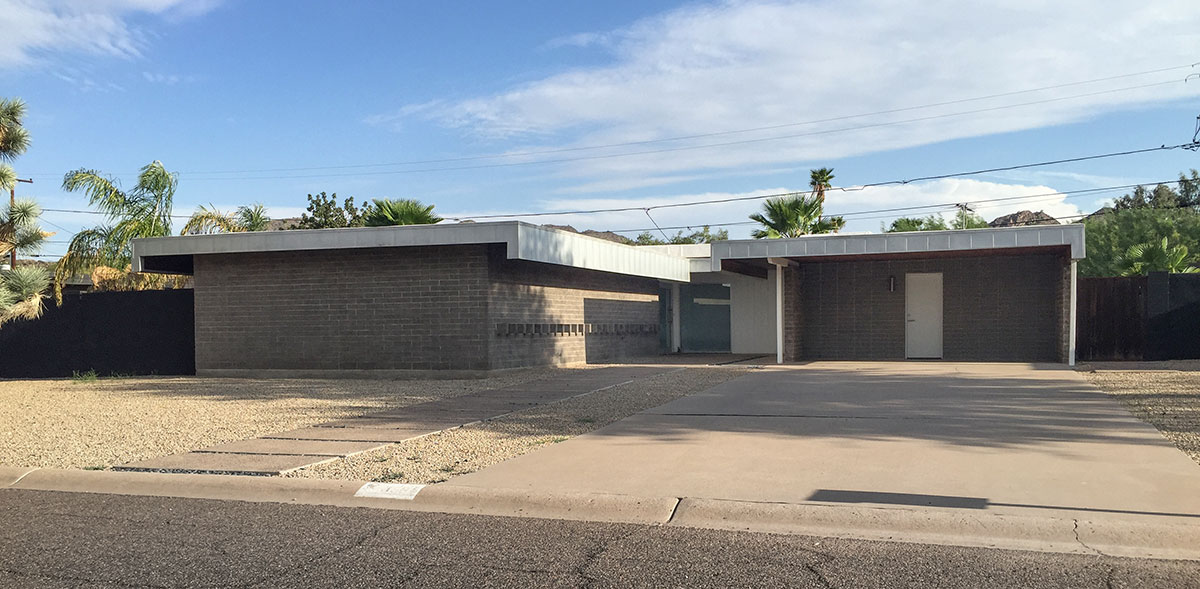 Saguaro model home by Al Beadle in Paradise Gardens, Phoenix Arizona, 2016