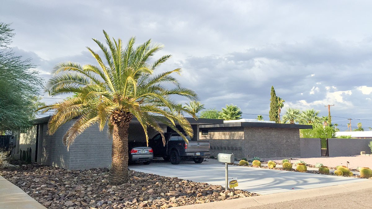 Saguaro model home by Al Beadle in Paradise Gardens, Phoenix Arizona, 2016