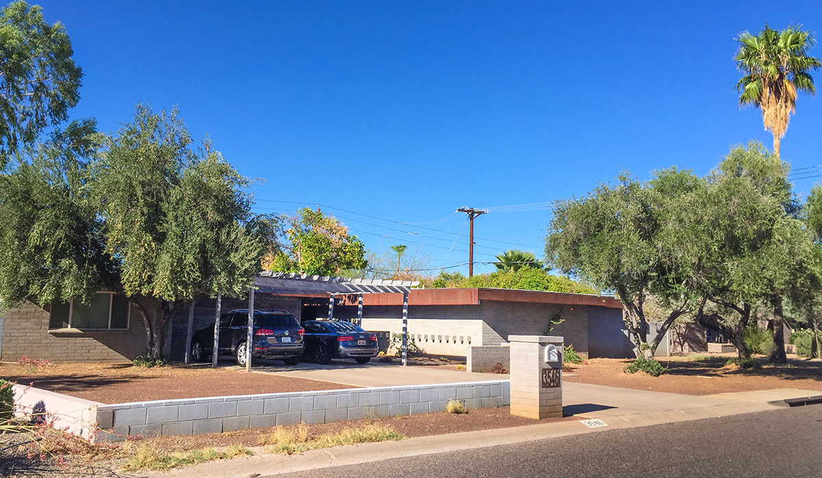 Saguaro model home by Al Beadle in Paradise Gardens, Phoenix Arizona, 2016