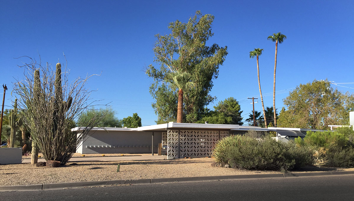 Saguaro model home by Al Beadle in Paradise Gardens, Phoenix Arizona, 2016