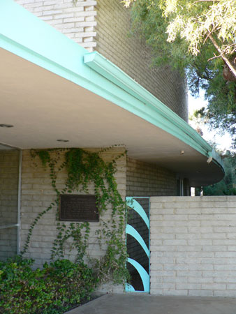 Unitarian Universalist church designed by Blaine Drake in Phoenix