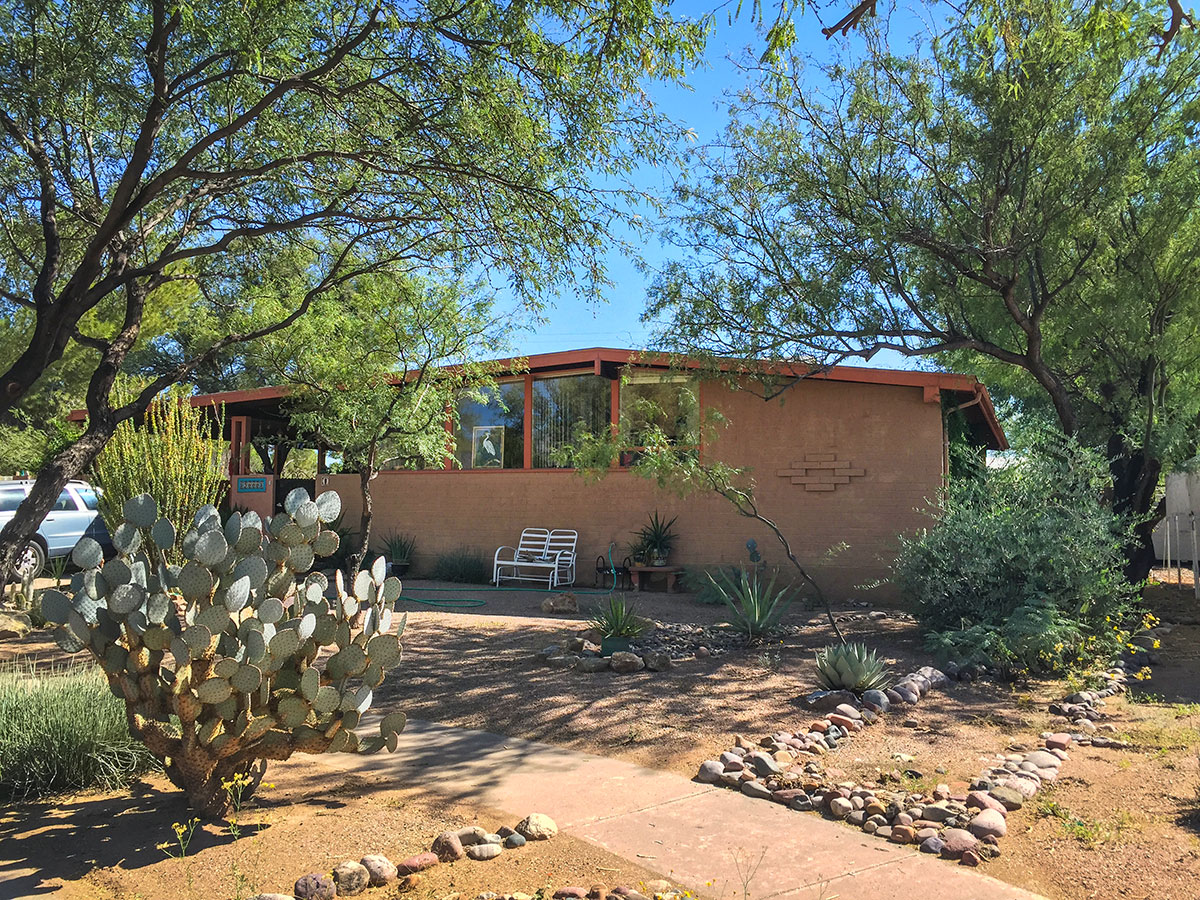 Carlos Terrace homes by Ralph Haver for Cheuvront in Tucson