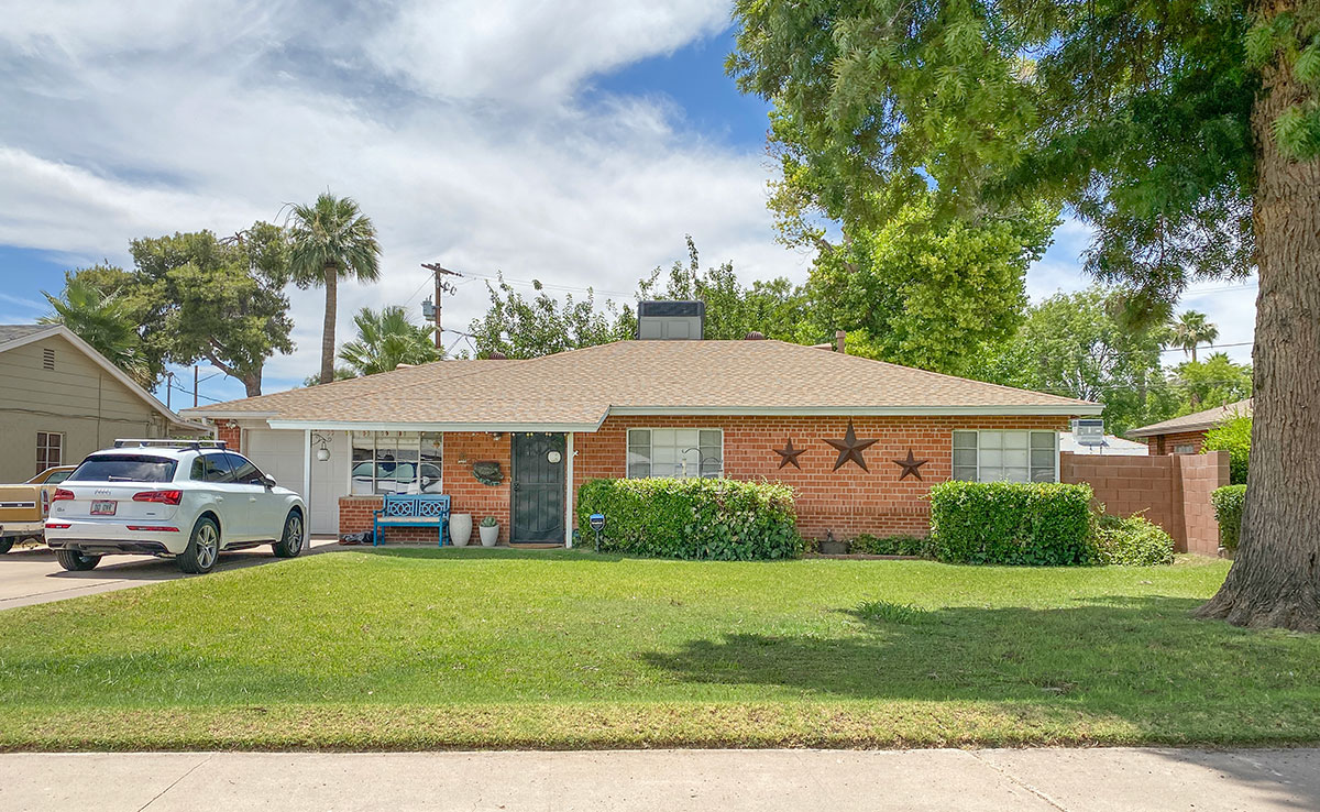 Hoffmantown by Ralph Haver in Phoenix Arizona