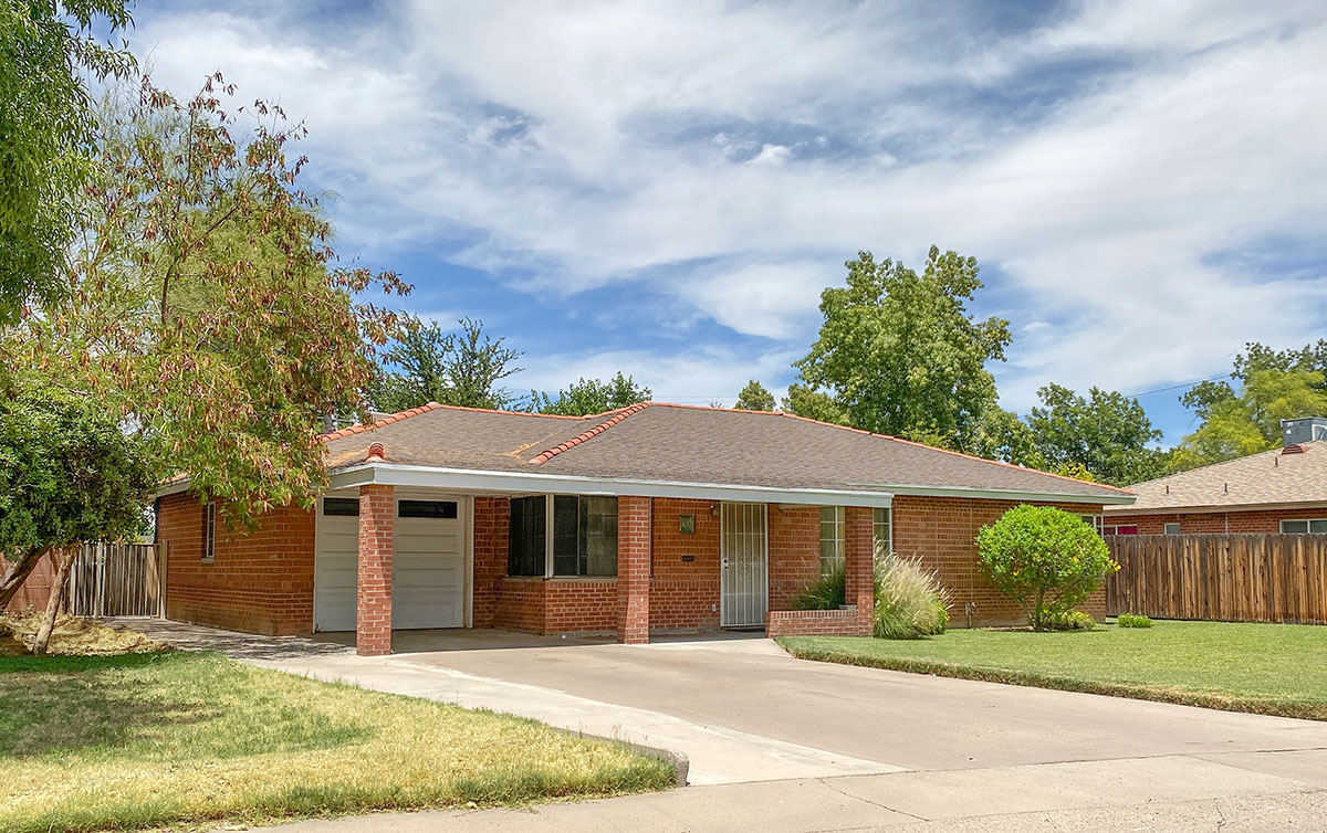 Hoffmantown by Ralph Haver in Phoenix Arizona