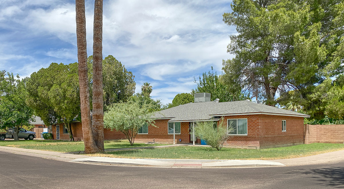 Hoffmantown by Ralph Haver in Phoenix Arizona