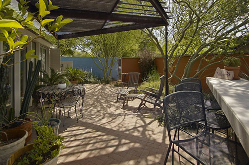 The Mather + Dye Residence on the Modern Phoenix Hometour 2007