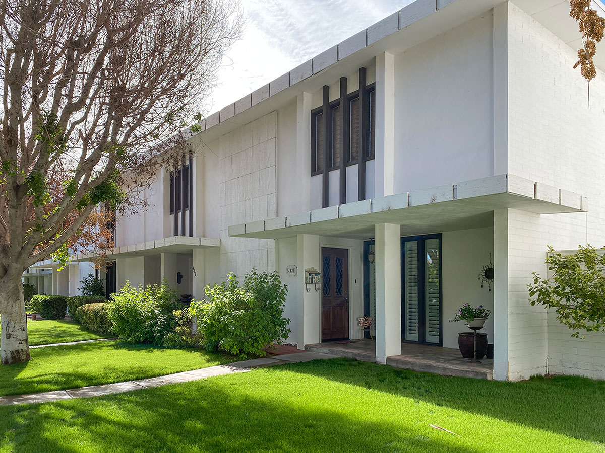 Royale Gardens I by Murry Harris for Malouf Development in Scottsdale Arizona