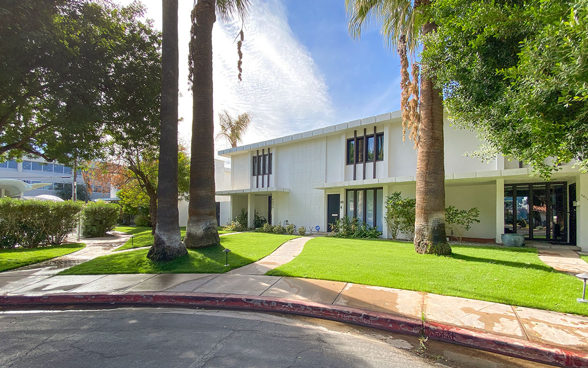 Royale Gardens I by Murry Harris for Malouf Development in Scottsdale Arizona