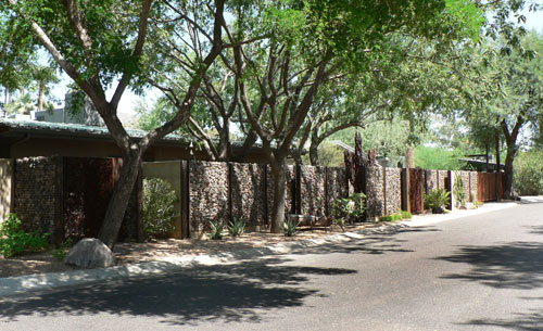 Modern metal fences in Phoenix Arizona