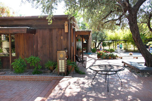 The F.M. Guirey Residence on the Modern Phoenix Hometour 2009