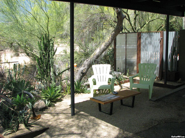 The Buck Residence on the Modern Phoenix Hometour 2011