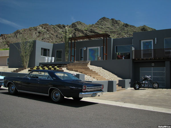 The Phillips/Lopez Residence on the Modern Phoenix Hometour 2011