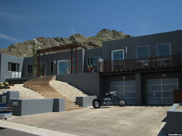 Cars on the Modern Phoenix Hometour 2011