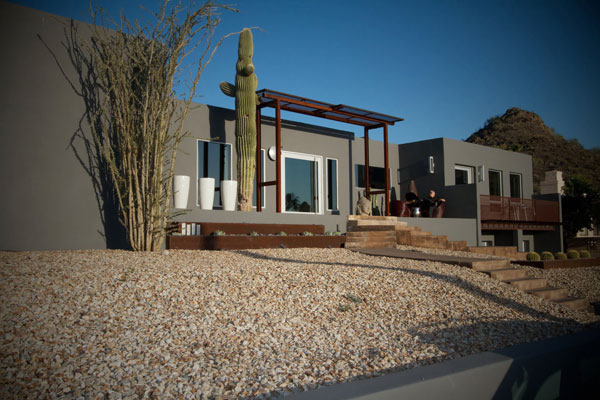 The Phillips/Lopez Residence on the Modern Phoenix Hometour 2011