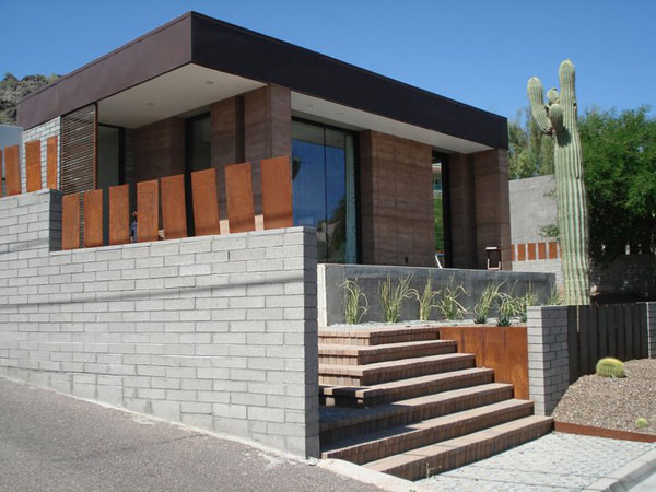 The Vasan-Lobo Residence on the Modern Phoenix Hometour 2011