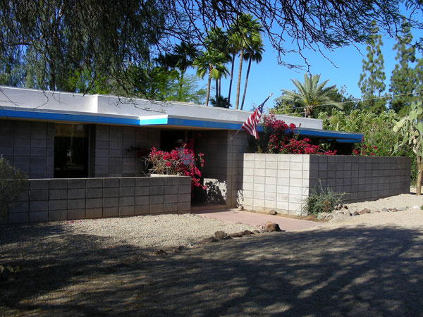 Marion Estates neighborhood by Camelback Mountain designed by Al Beadle, Ralph Haver, and Blaine Drake