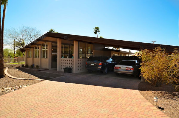 Marion Estates neighborhood by Camelback Mountain designed by Al Beadle, Ralph Haver, and Blaine Drake