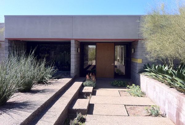 The Martin Residence on the Modern Phoenix Hometour 2012