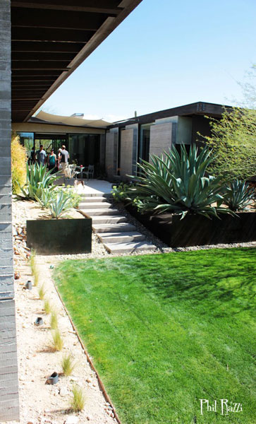 The Desert Residence on the Modern Phoenix Hometour 2012