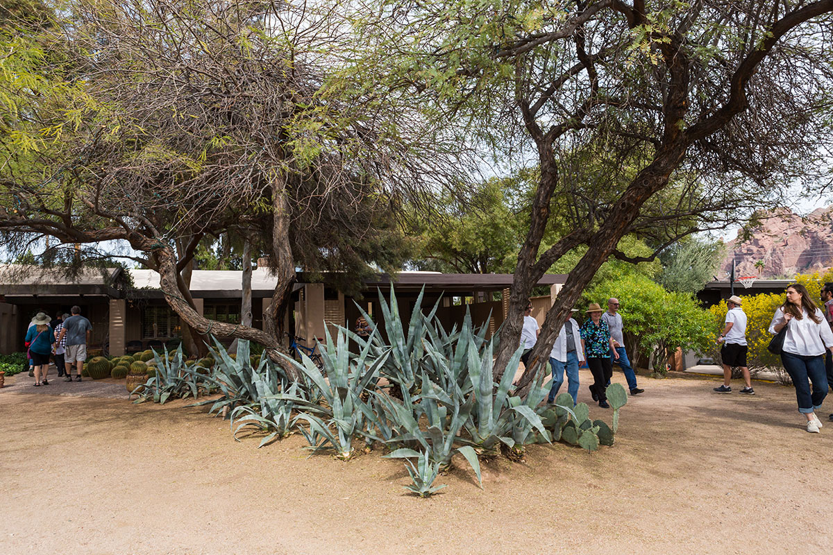 Gordon Rogers Studio and Residence on the Modern Phoenix Home Tour in Marion Estates 2018