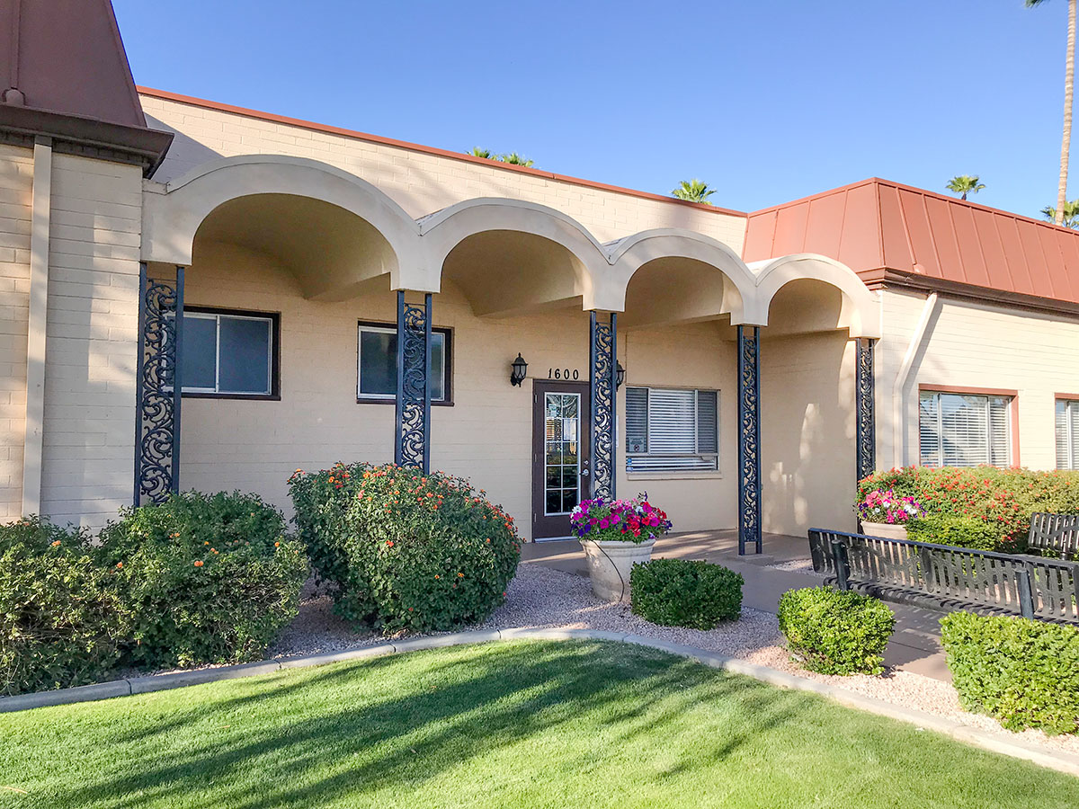 Tour of Park Lee Alice Apartments during Modern Phoenix Week 2019