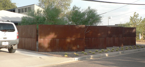 Modern metal fences in Phoenix Arizona