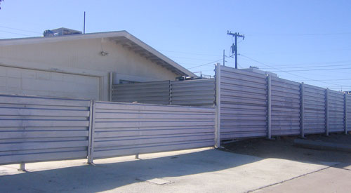 Modern metal fences in Phoenix Arizona