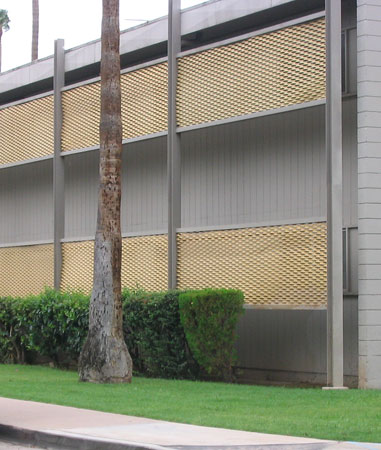 Modern metal fences in Phoenix Arizona