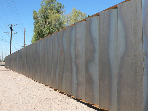 Modern metal fences in Phoenix Arizona