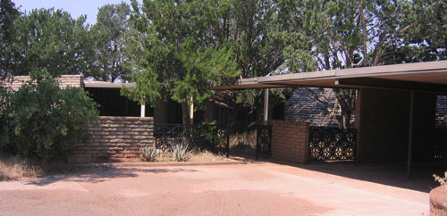 Homes along Madole Drive in Sedona