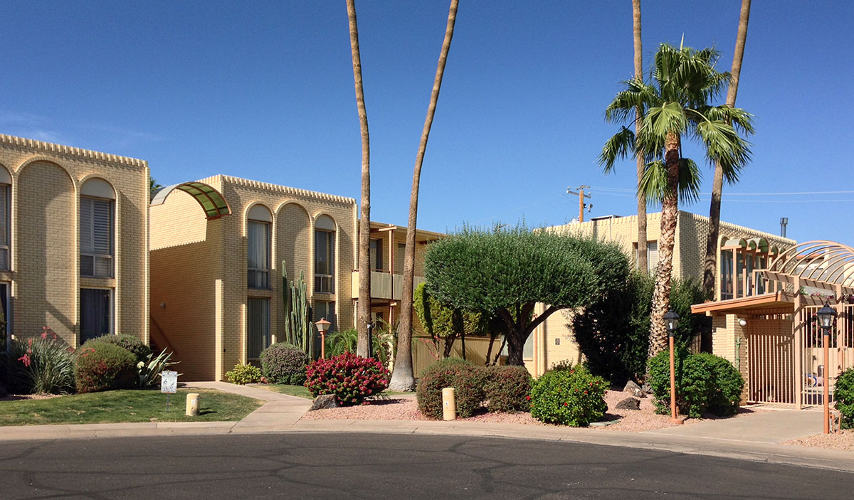 The Embassy: Scottsdale Garden Apartments on Modern Phoenix