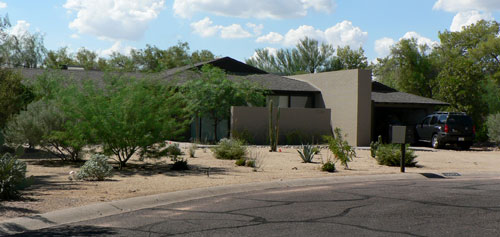 Marion Estates neighborhood by Camelback Mountain designed by Al Beadle, Ralph Haver, and Blaine Drake