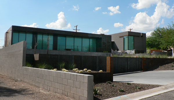 Marion Estates neighborhood by Camelback Mountain designed by Al Beadle, Ralph Haver, and Blaine Drake