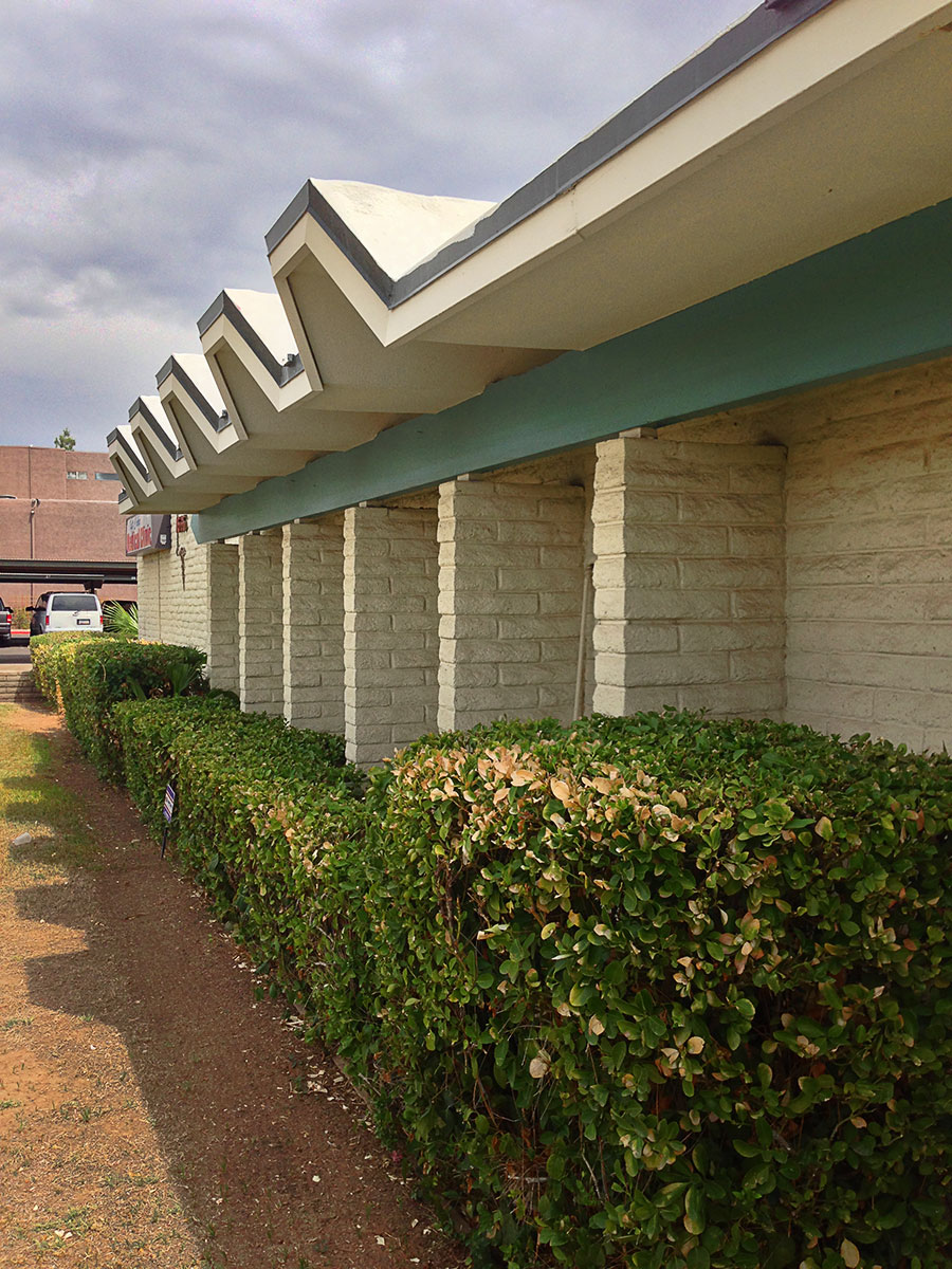 17th Avenue Parkway Garden Apartments