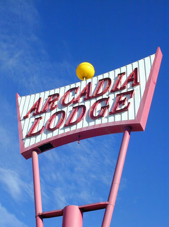 Neon Googie Signage in Kingman