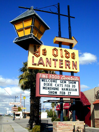 Neon Googie Signage in Tucson Arizona