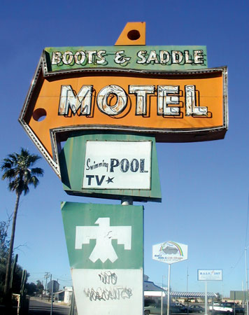 Neon Googie Signage in Casa Grande Arizona