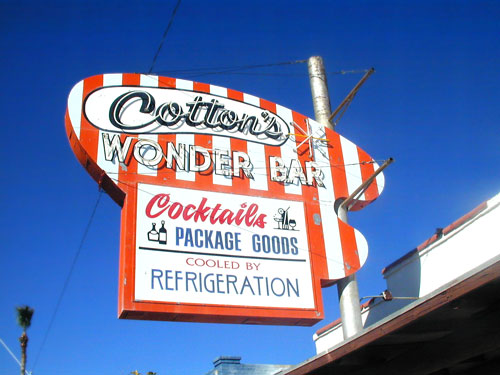 Neon Googie Signage in Casa Grande Arizona