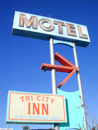 Neon Googie Signage in Mesa Arizona