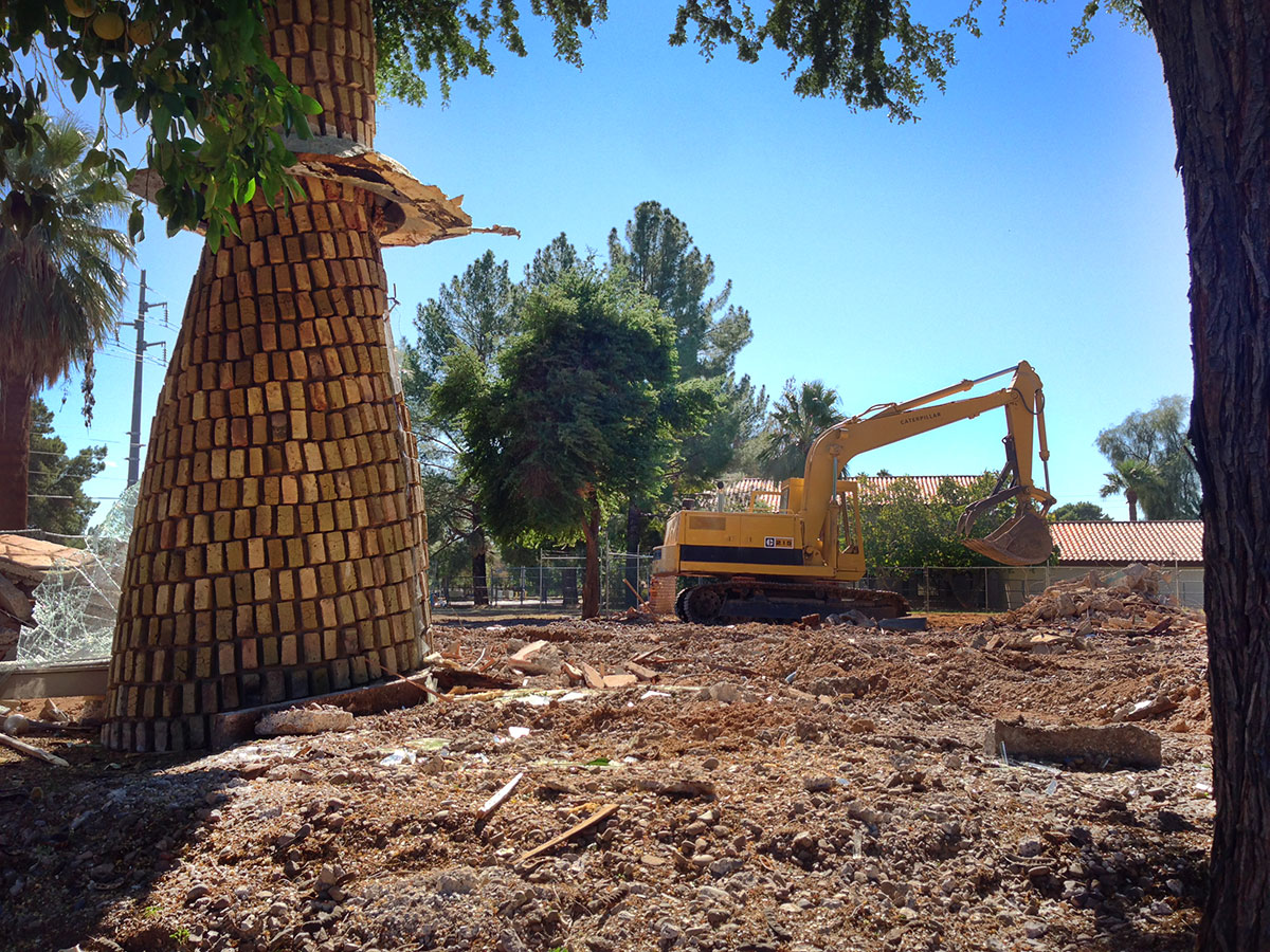 Peterson Design Adobe Home is Demolished in Arizona