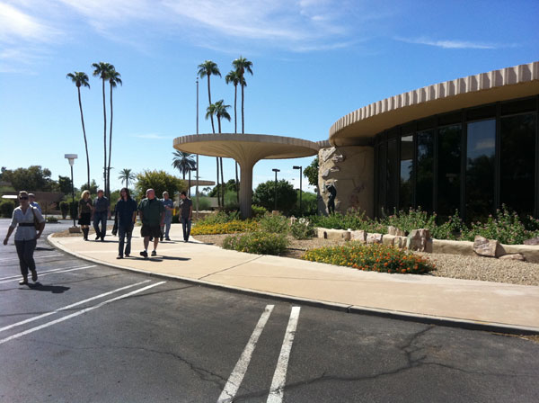 Valley National Banak designed by Frank Henry on the Docomomo tour 2011